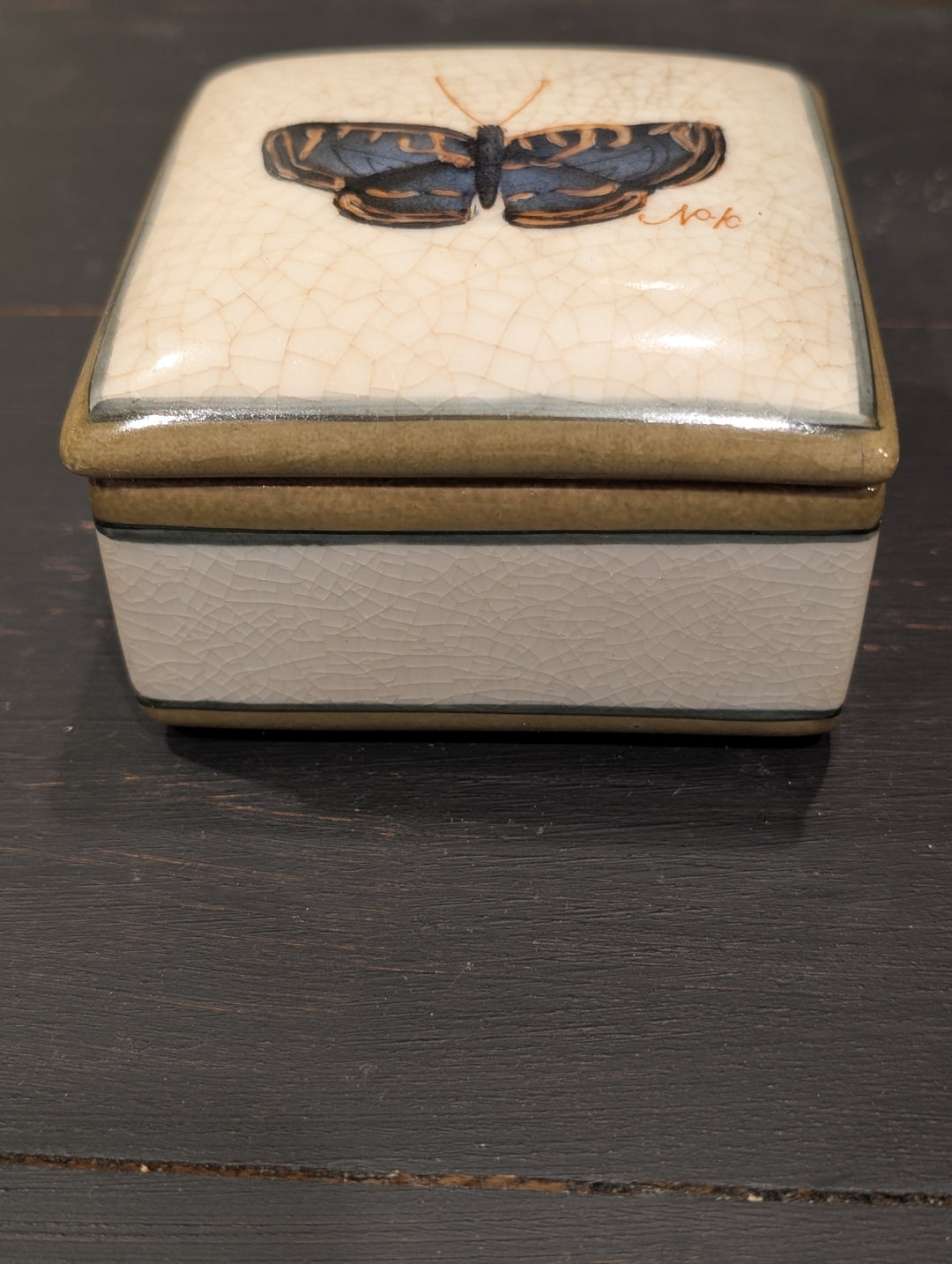 HomArt square porcelain keepsake box with naturalist-style butterfly on the lid