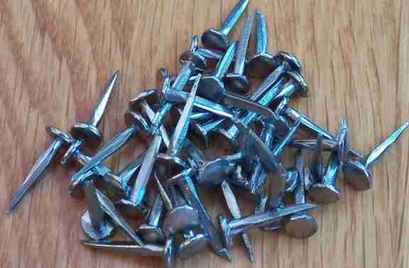 3/4" Trunk Nail Tacks - 4 oz Bag (135 Steel Tacks) | Antique Trunk Restoration | S-3620