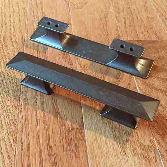 Windover Antique Brass Pyramid Drawer Pull, 3" or 3-3/4" Centers – P-2153-WOAHERSH